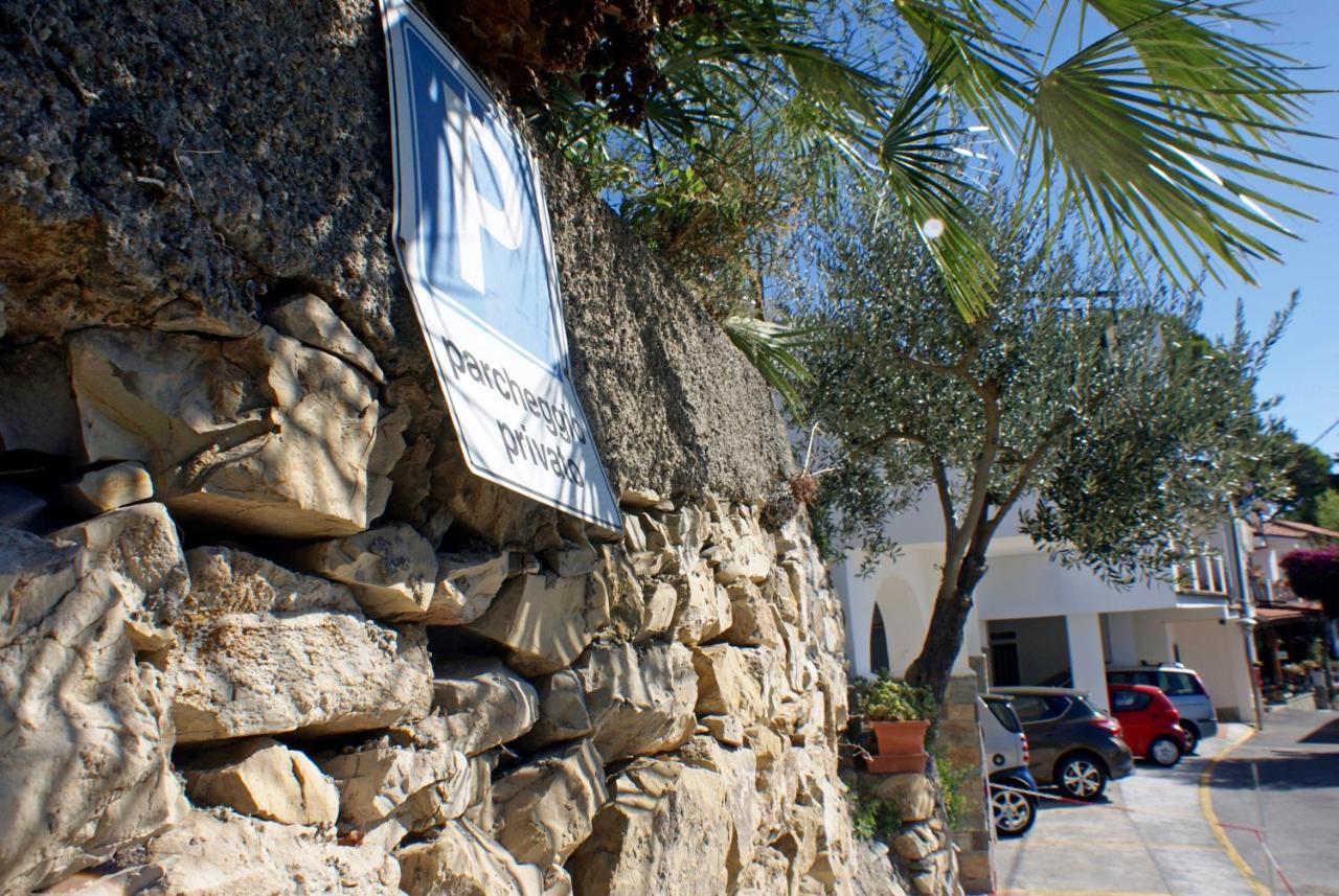 Albergo La Pineta Andora Экстерьер фото
